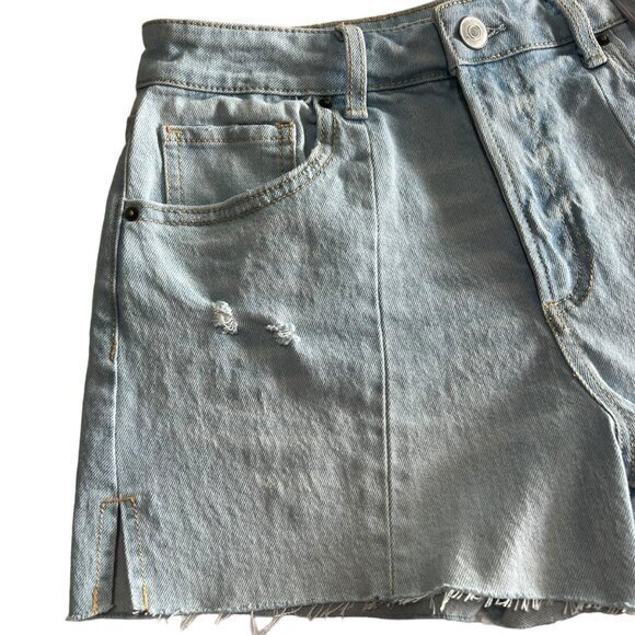 No Boundaries Women's High Rise Denim Shorts Size 9 Light Wash Distressed - Picture 9 of 9